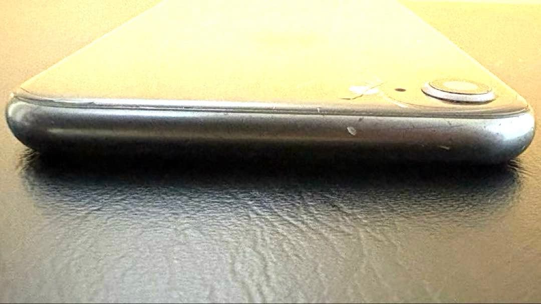 iPhone 8 スペースグレイ 64GB ジャンク扱い