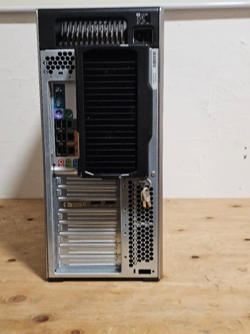 HP Z800 Workstation　Dual Xeon メモリ32GB 動作