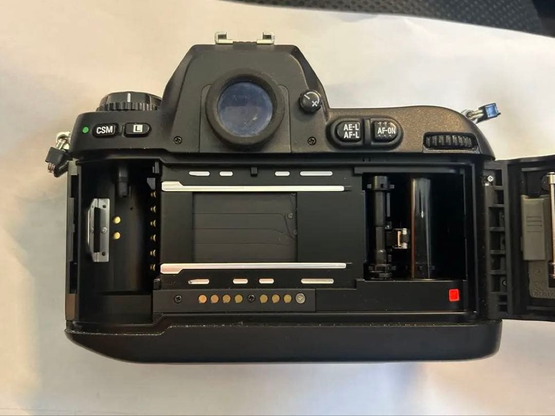 Nikon F100一眼レフカメラ 28-80mmレンズ