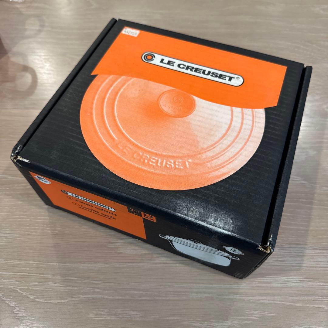【未使用】ル・クルーゼ　ココットロンド　22cm　両手鍋