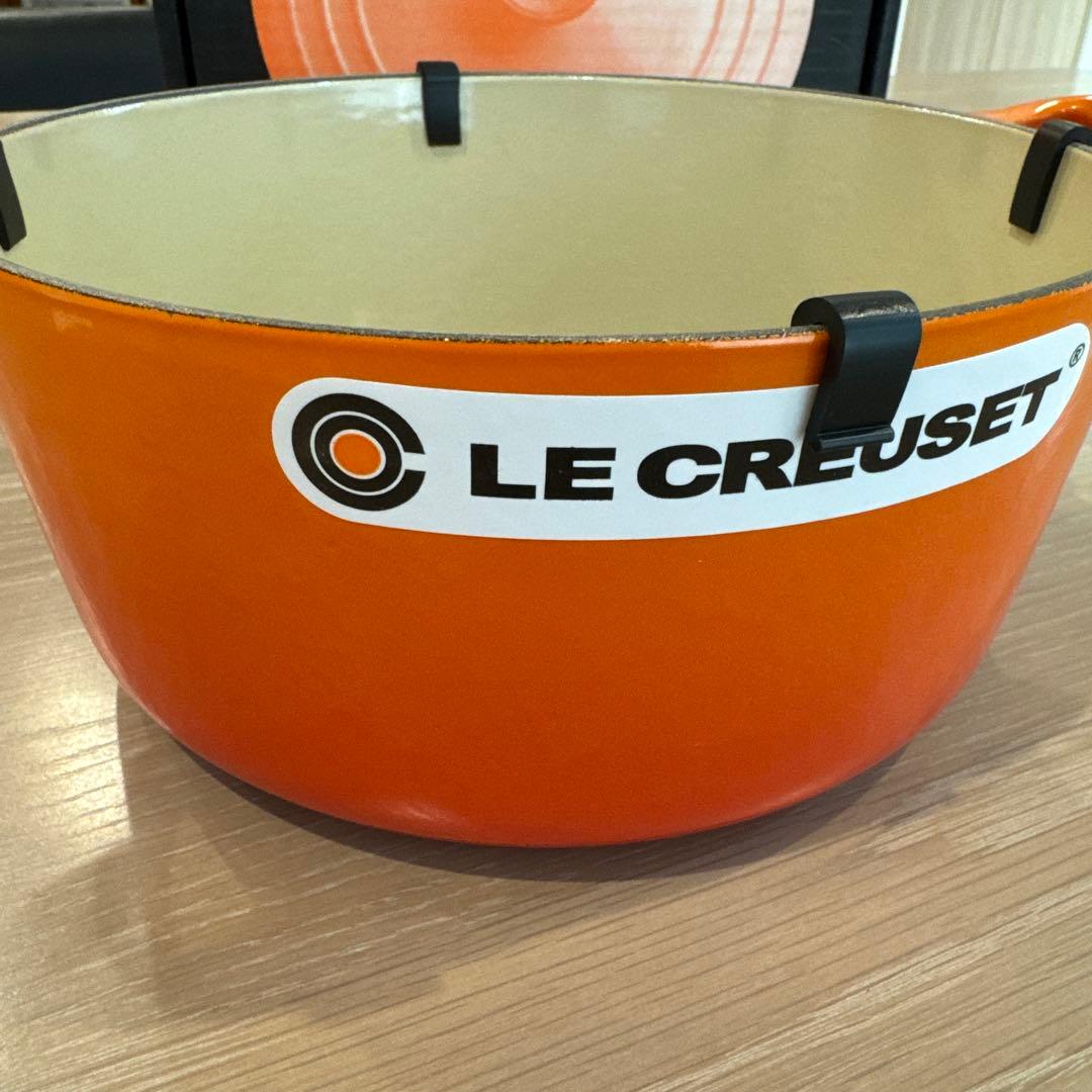 【未使用】ル・クルーゼ　ココットロンド　22cm　両手鍋