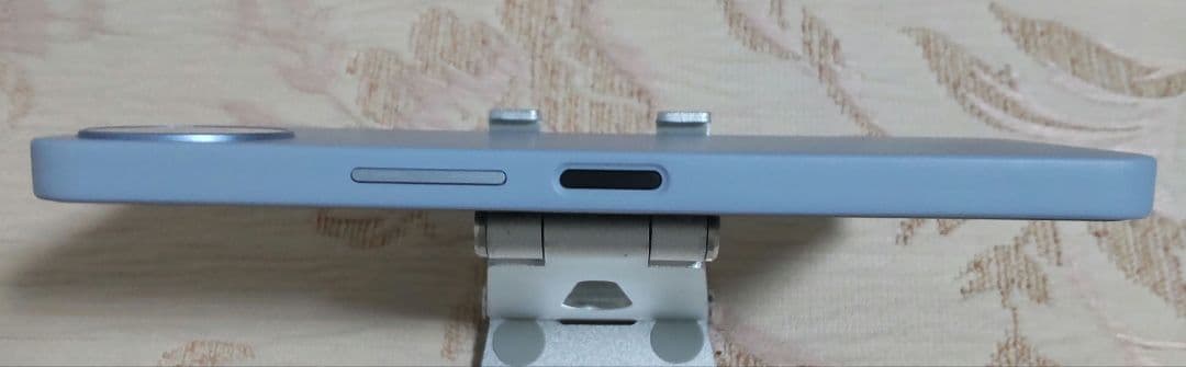 スマートフォン本体　AQUOS wish4 SH-52E ブルー