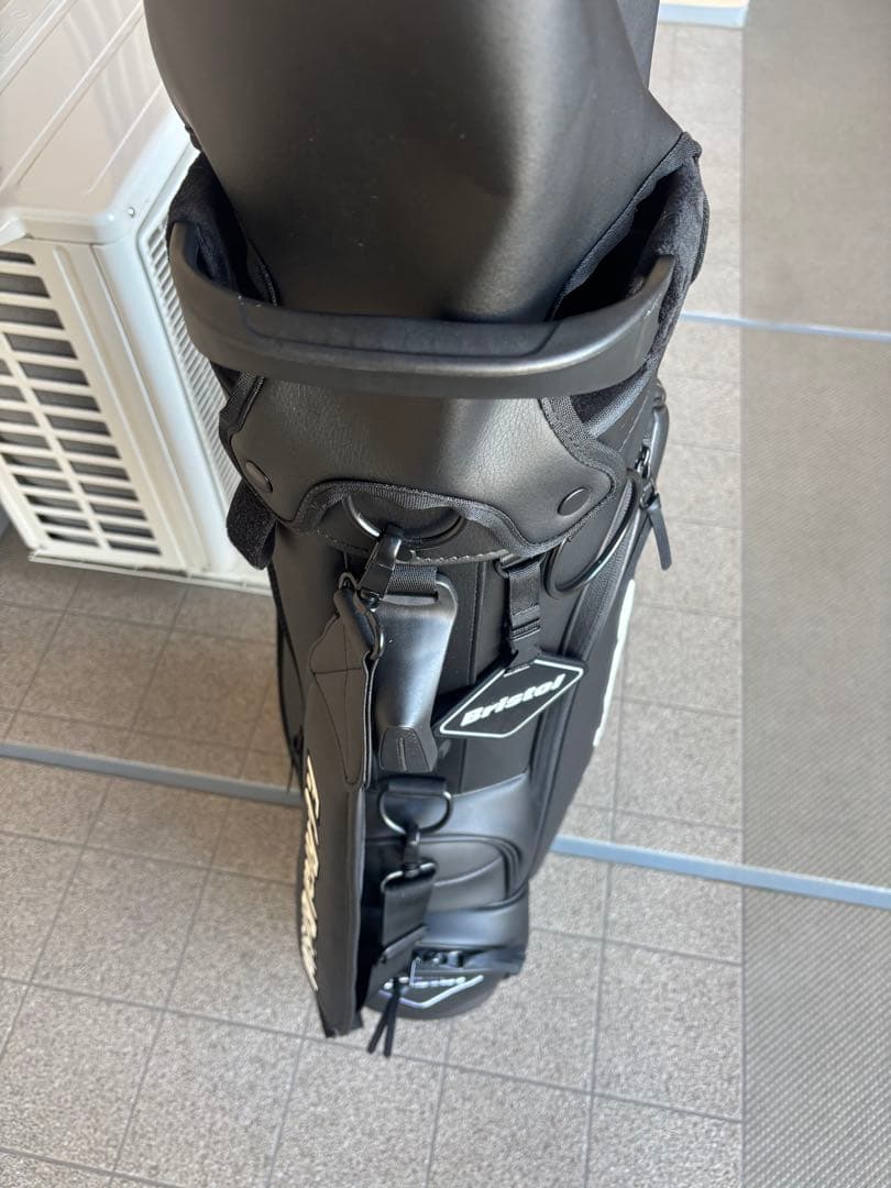 ラウンド未使用 美品 F.C.Real Bristol キャディバッグ