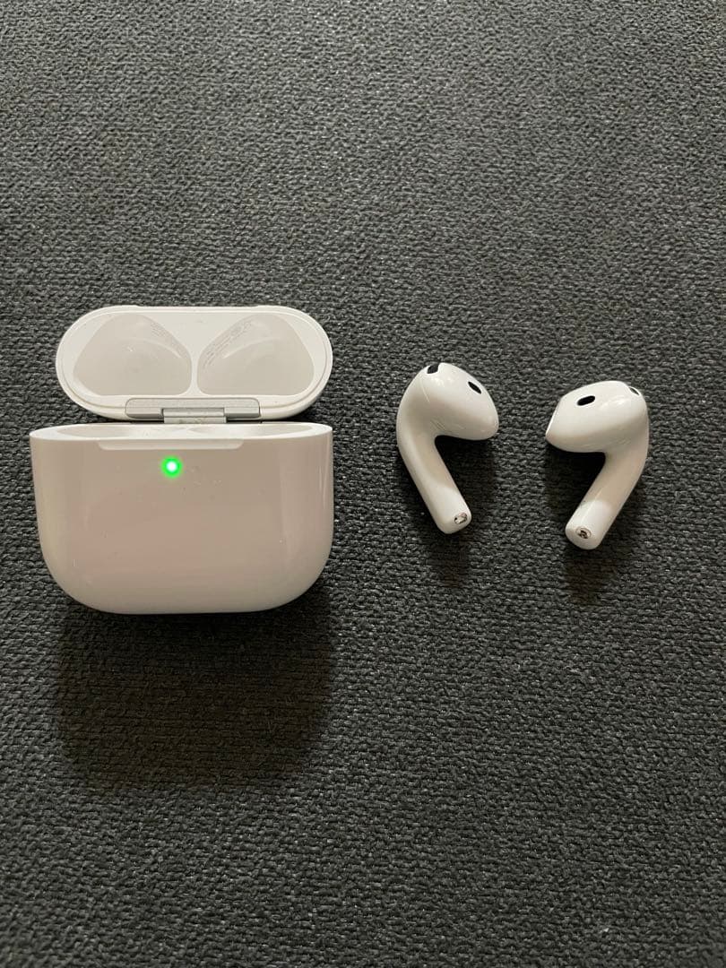 c*s様 airpods4 ANC ノイキャン付き　美品　完動品