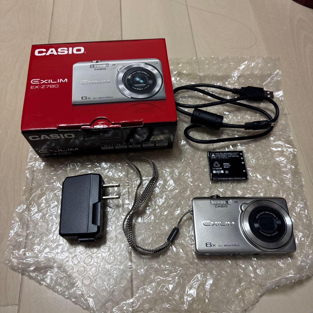 大幅値下げ！CASIO EXILIM EX-Z780 コンパクトデジタルカメラ