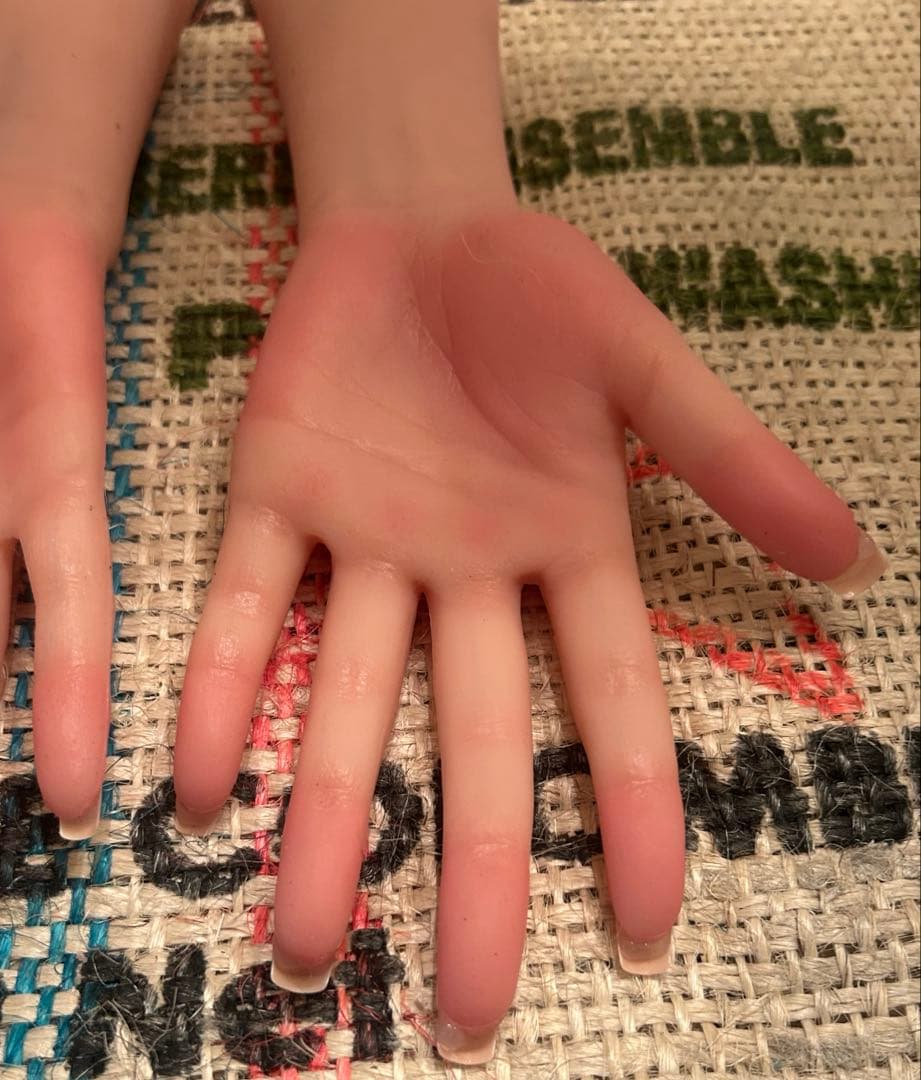 ❣️シリコン製★ハンドマネキン★ハンドトルソー★3D手模型★女性の手★ネイル付き