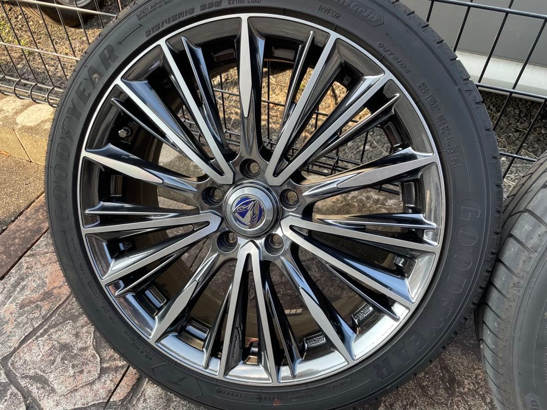 ③ レイズ ベルサス ストラテジーア ヴォウジェ ノア ヴォクシー エスクァイア