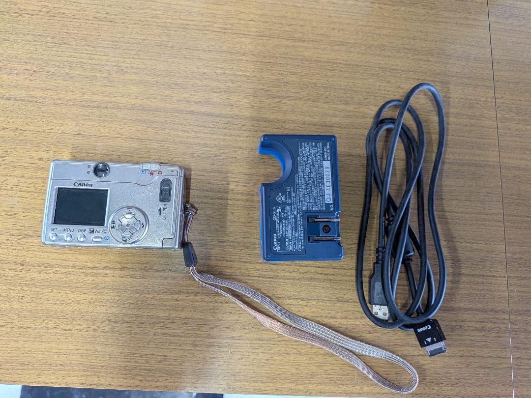 Canon IXY Digital 200a デジタルカメラ ジャンク品