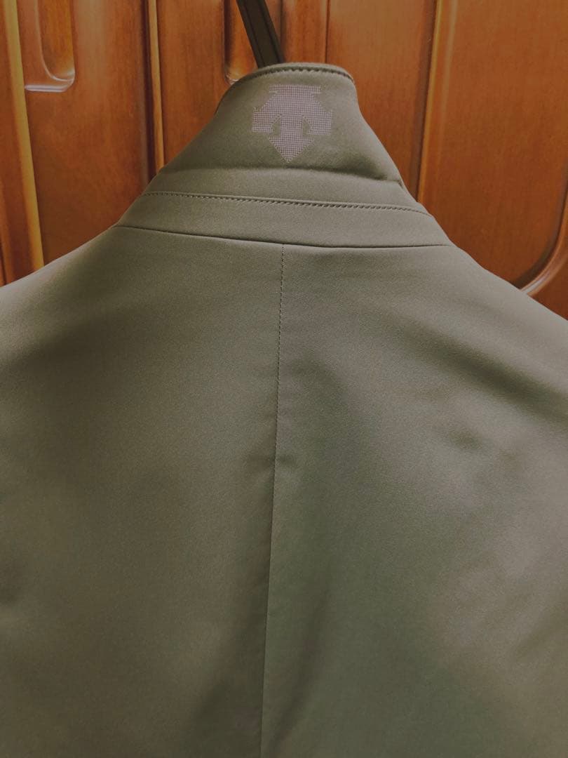 デサントスタイリッシュストレッチスーツ