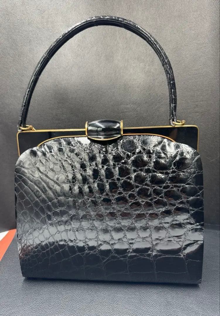 週末セール‼️フランス　アンティーク　総クロコダイル黒色バック。長期保存、現状