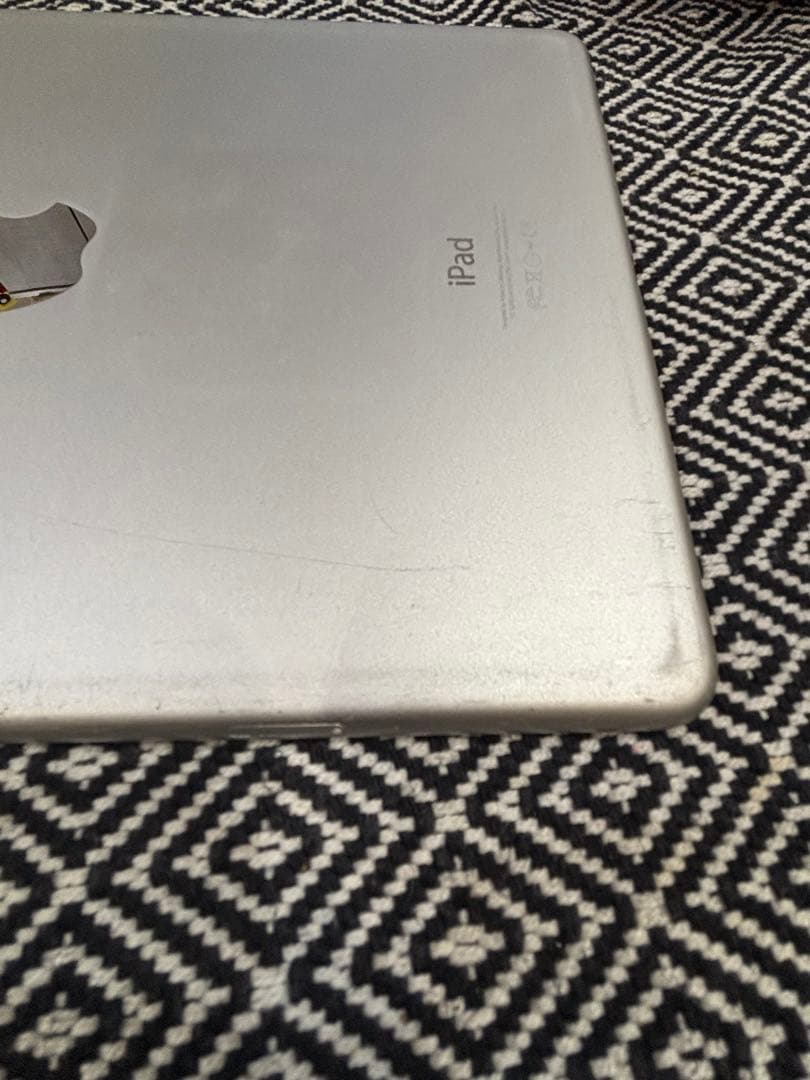 かず　Apple iPad Air 2 128GB シルバー