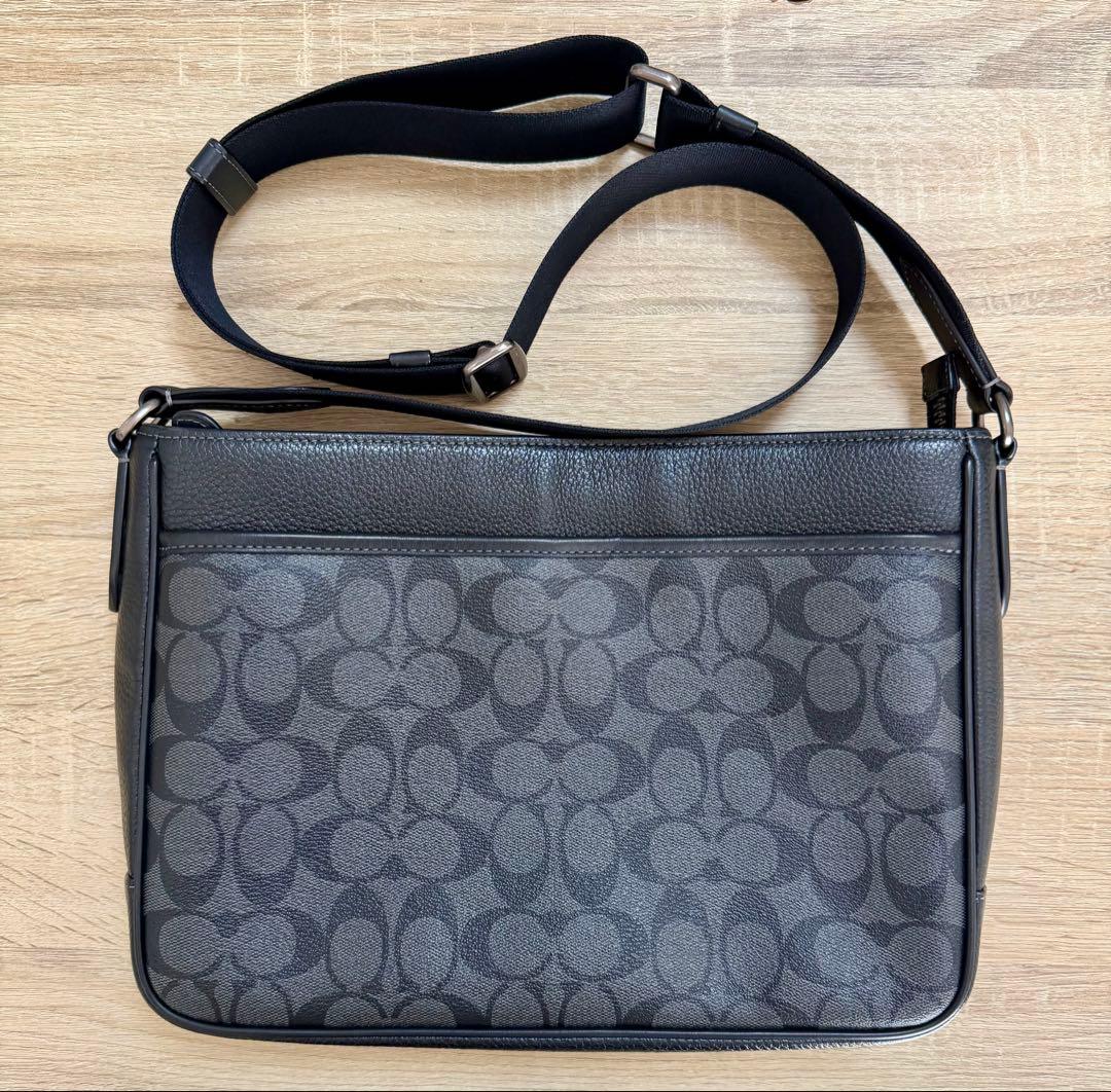 COACH ディストリクト クロスボディ・シグネチャー キャンバス