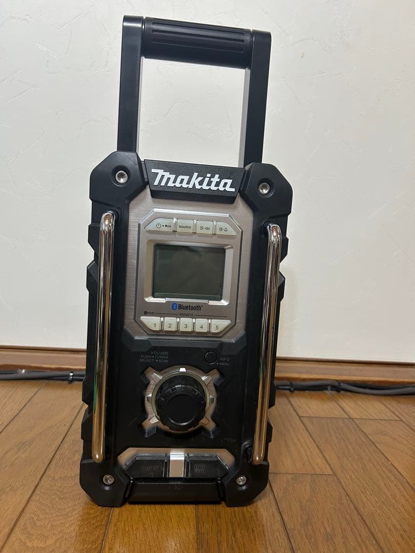 Makita MR108 Bluetoothラジオ・ラジカセ