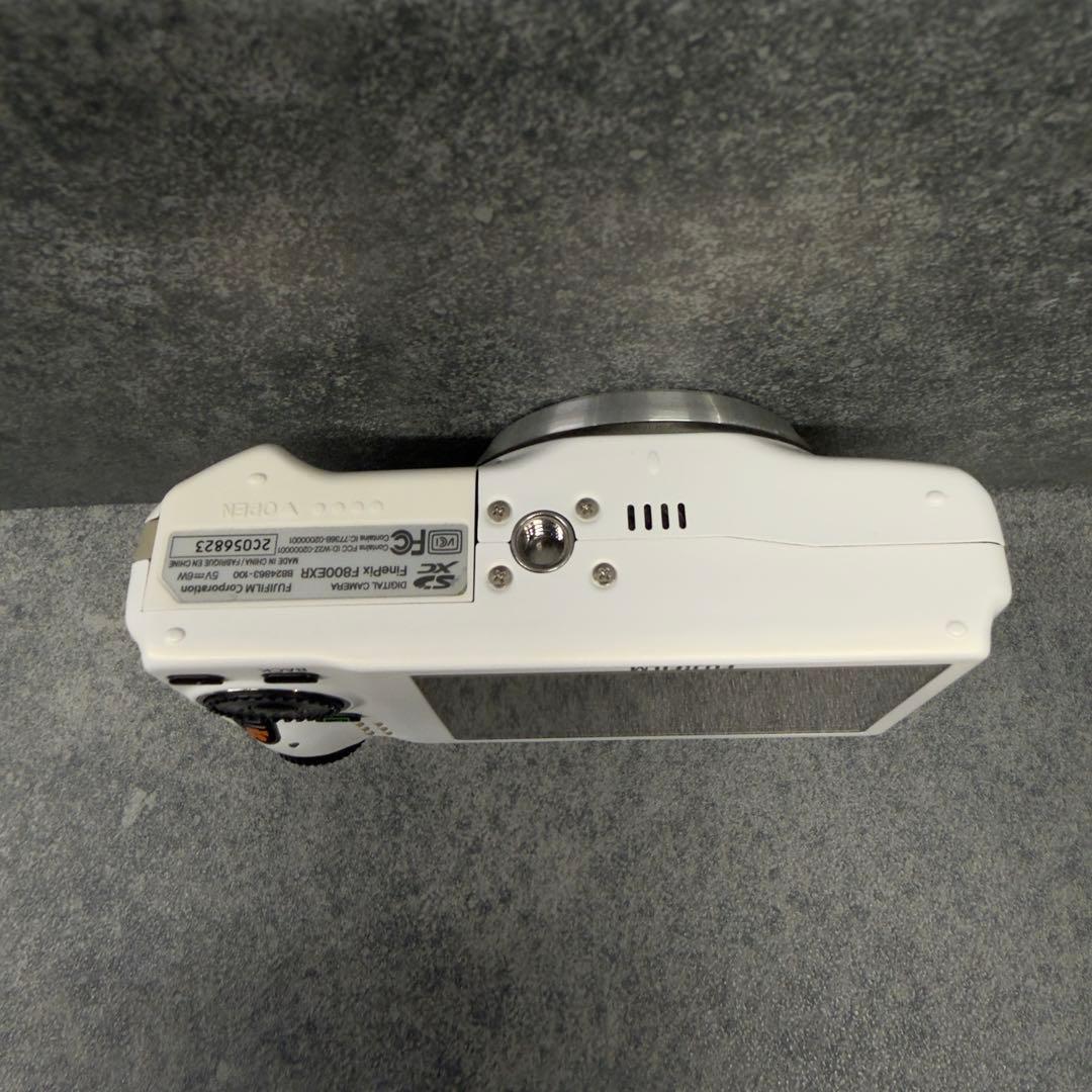 富士フイルム FinePix F800EXR ホワイト デジカメ