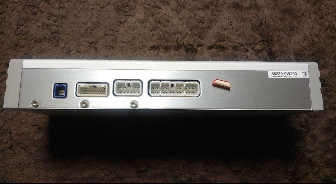 18クラウン　マークレビンソン　アンプ