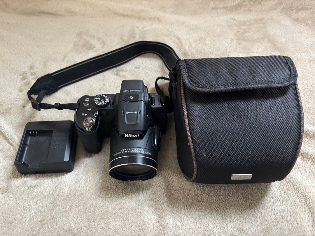 【激安】Nikon Coolpix P610 デジタルカメラ　光学60倍ズーム