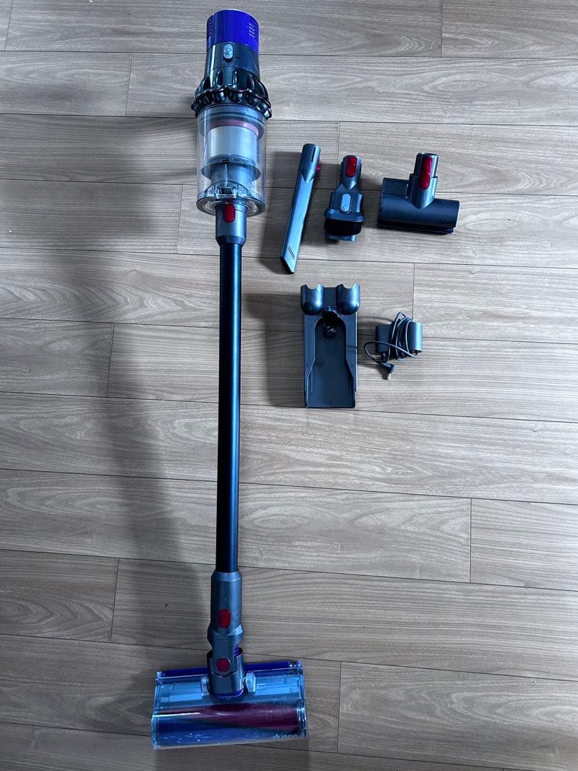 DYSON サイクロンコードレスクリーナー