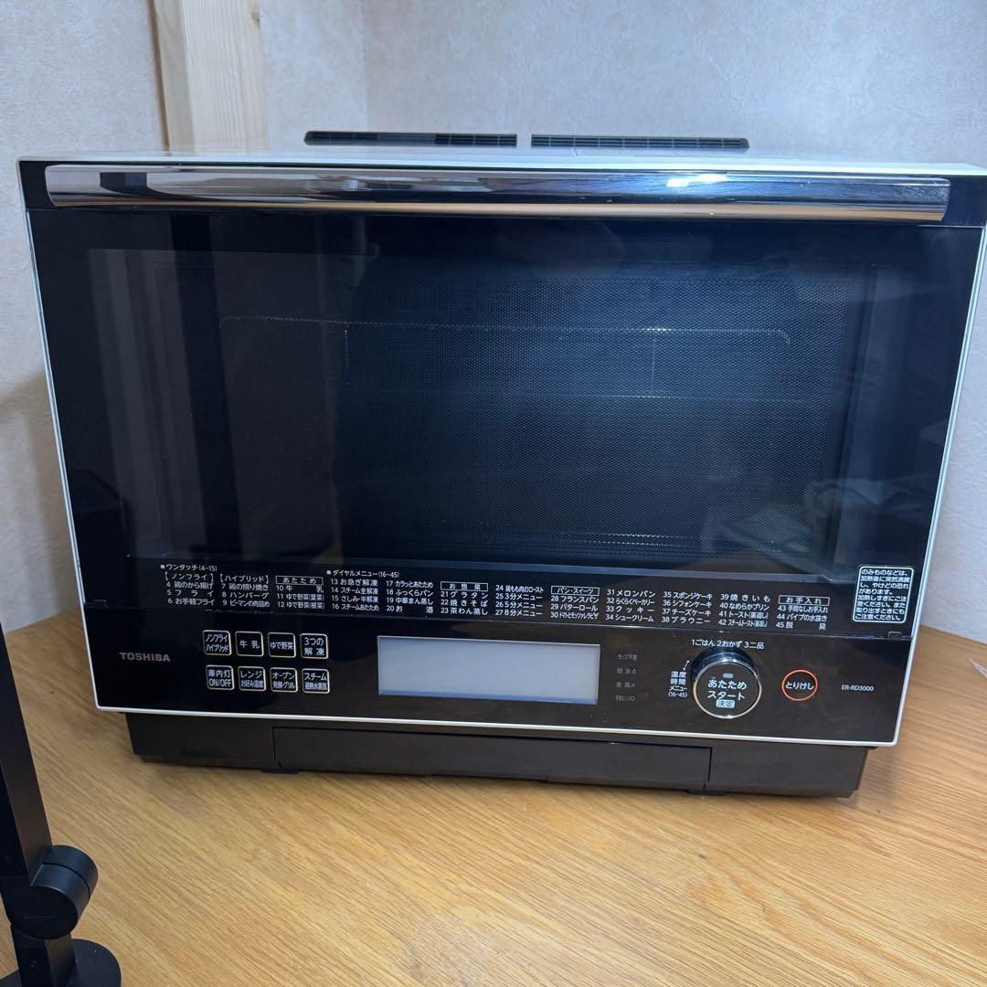 【美品】東芝ER-RD3000(W) オーブンレンジ　電子レンジ　TOSHIBA