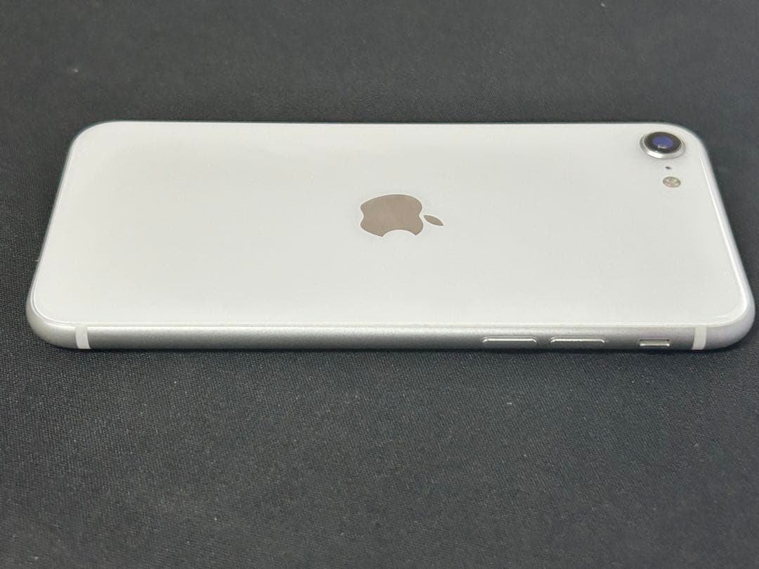 m*i様 訳あり格安スタート!SIMフリーApple iPhoneSE2 64G