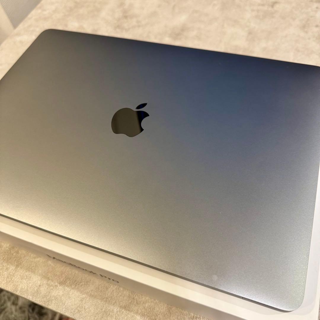 Apple MacBookPro 13インチ 256GB 2019 美品