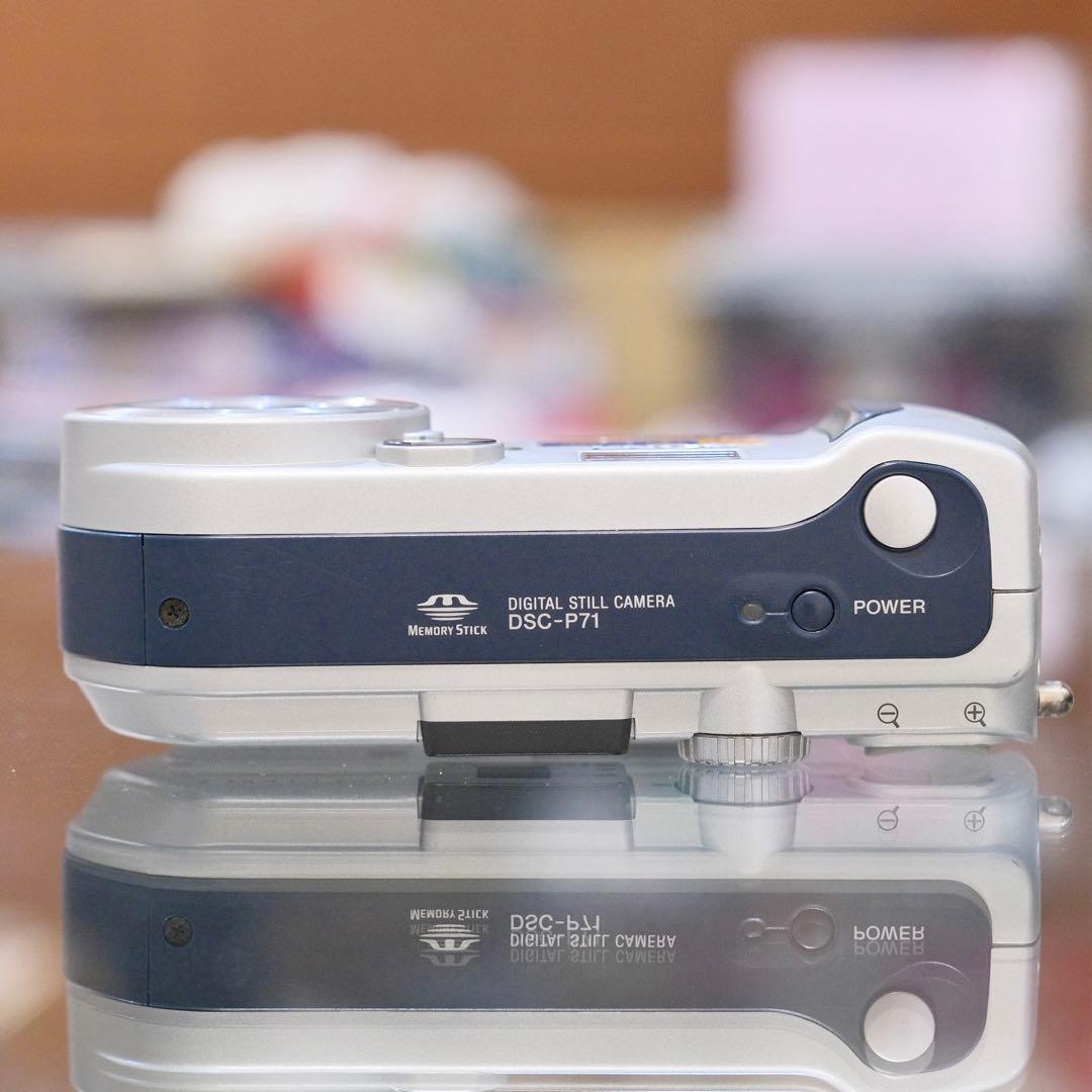 美品 動作品 平成レトロ CCD Y2K SONY Cyber−Shot P71