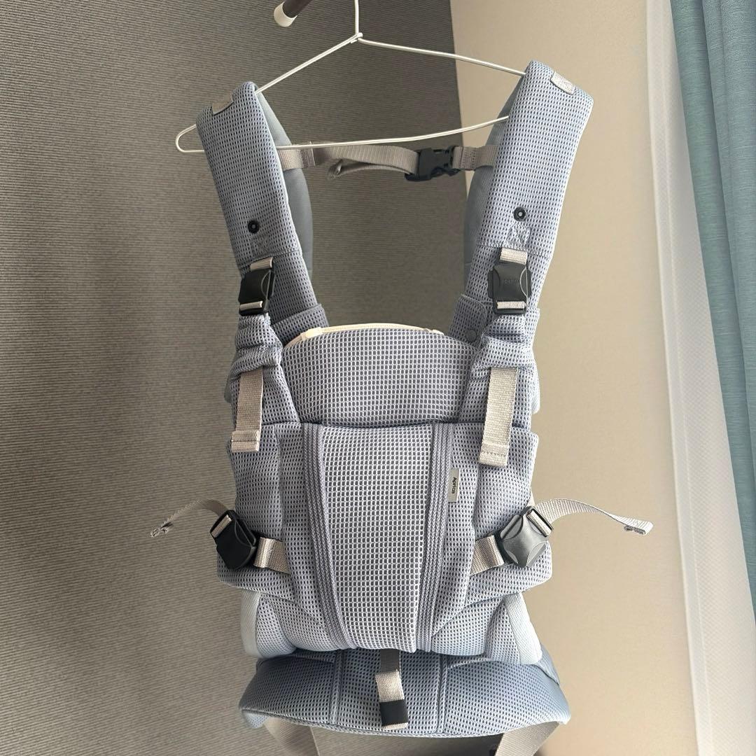 【ほぼ新品】Aprica ラクリス　抱っこ紐 グレー メッシュ
