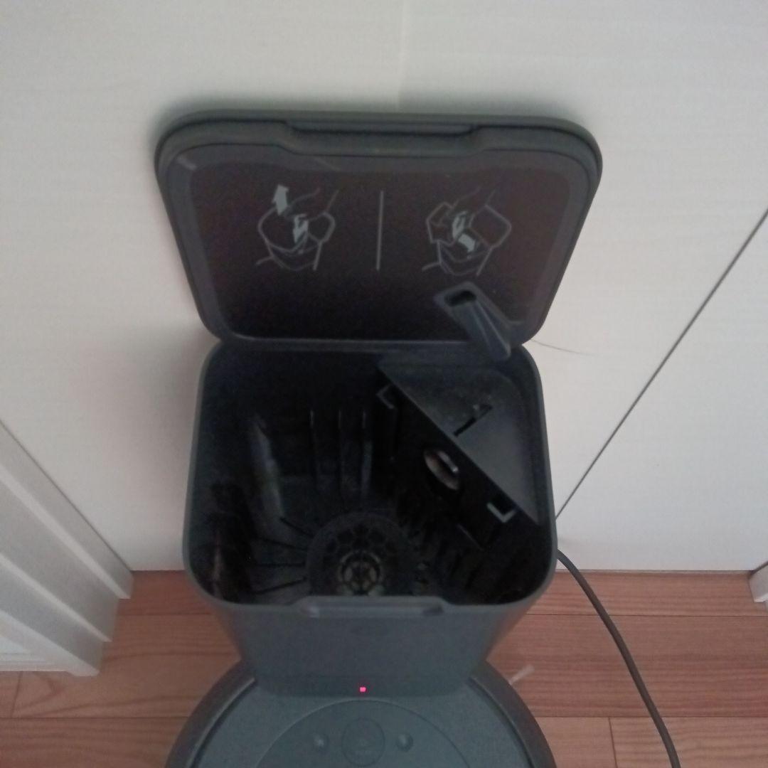 ジ*ー様 ルンバ　i3 クリーンベース　ロボット掃除機本体 自動排出機能付