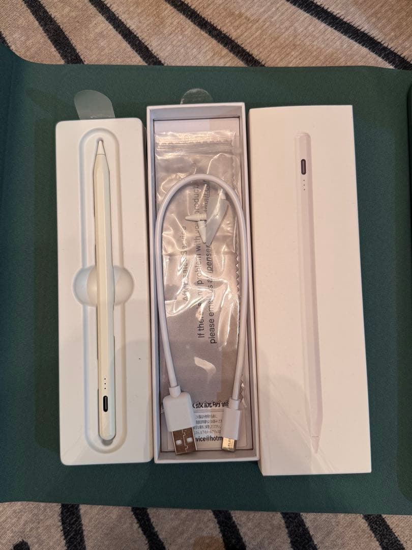 【美品】Apple iPad 第10世代 64G Wi-Fiモデル シルバー