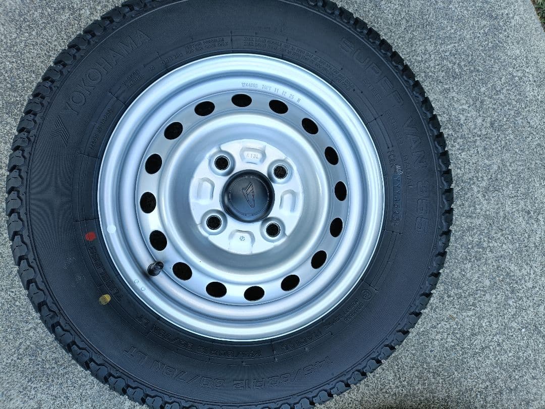 ダイハツ　ハイゼット　純正タイヤホイール　新車外し　4本セット