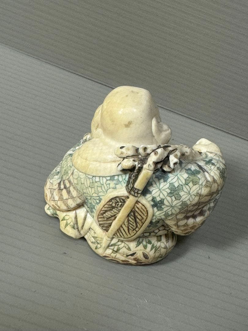 2122 骨董　根付布袋様七福神　根付彫刻煙草入れ　時代物