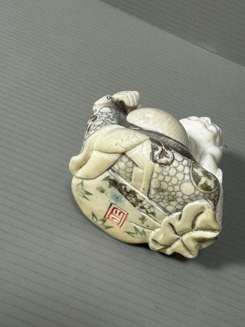 2122 骨董　根付布袋様七福神　根付彫刻煙草入れ　時代物
