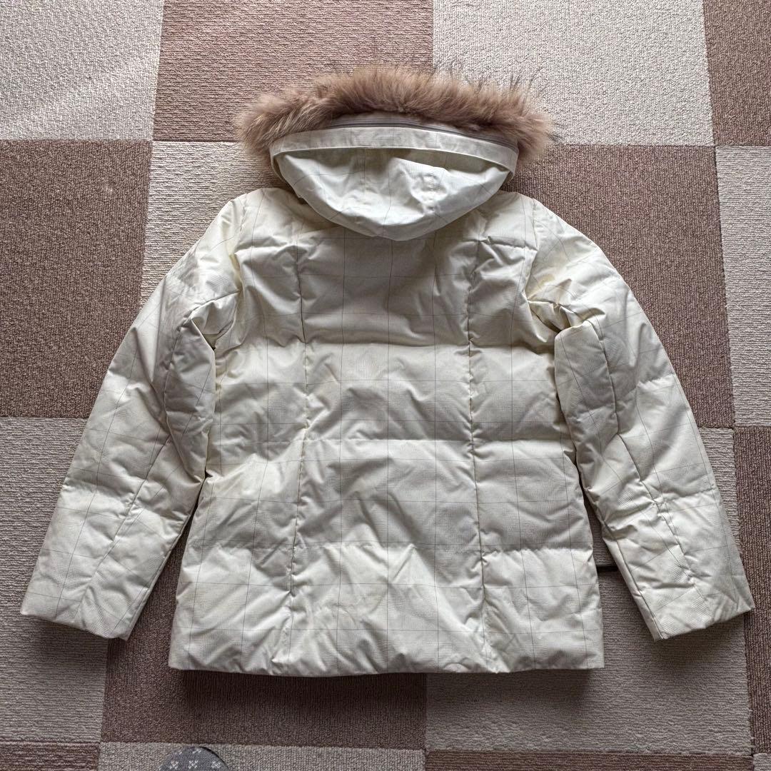 PHENIXホワイトジャケットとライトページュのパンツセット