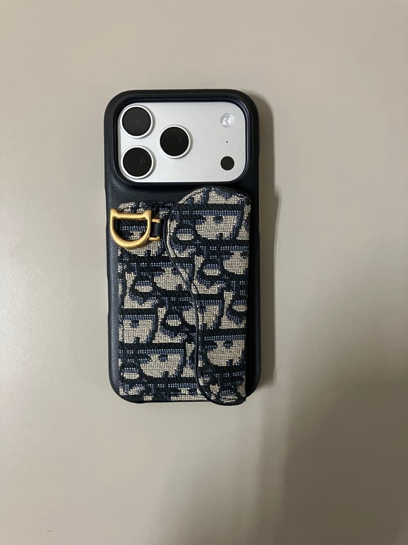 dior iPhone 17 Pro ケース