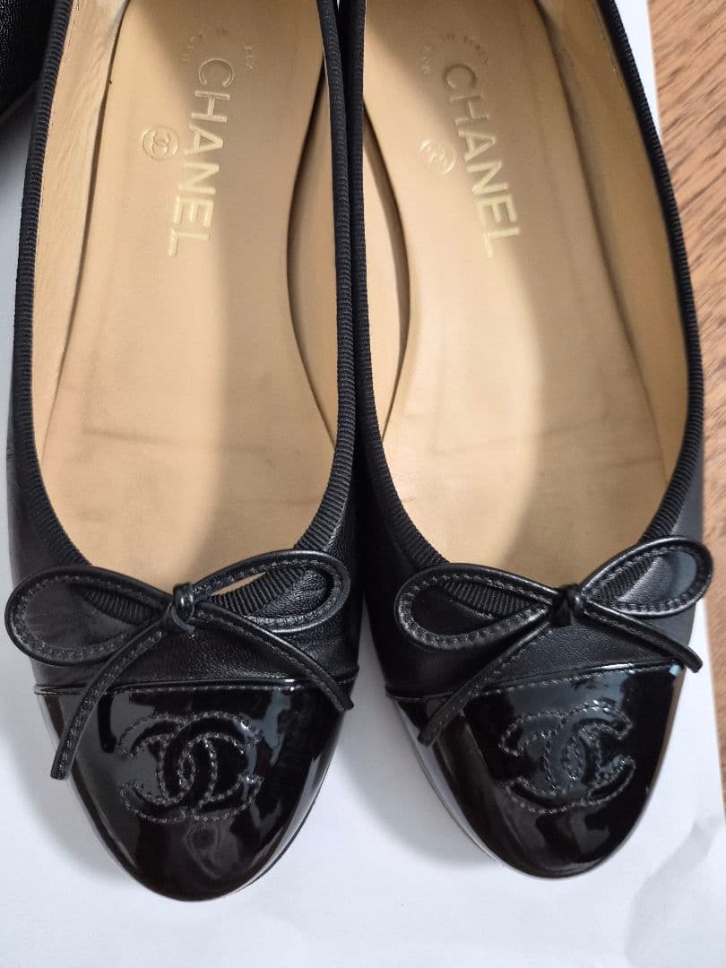 CHANEL　バレエシューズ　黒