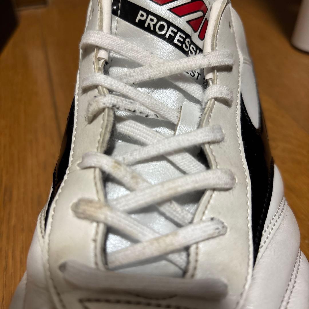 ミズノ　モレリアサラエリート27.5cm