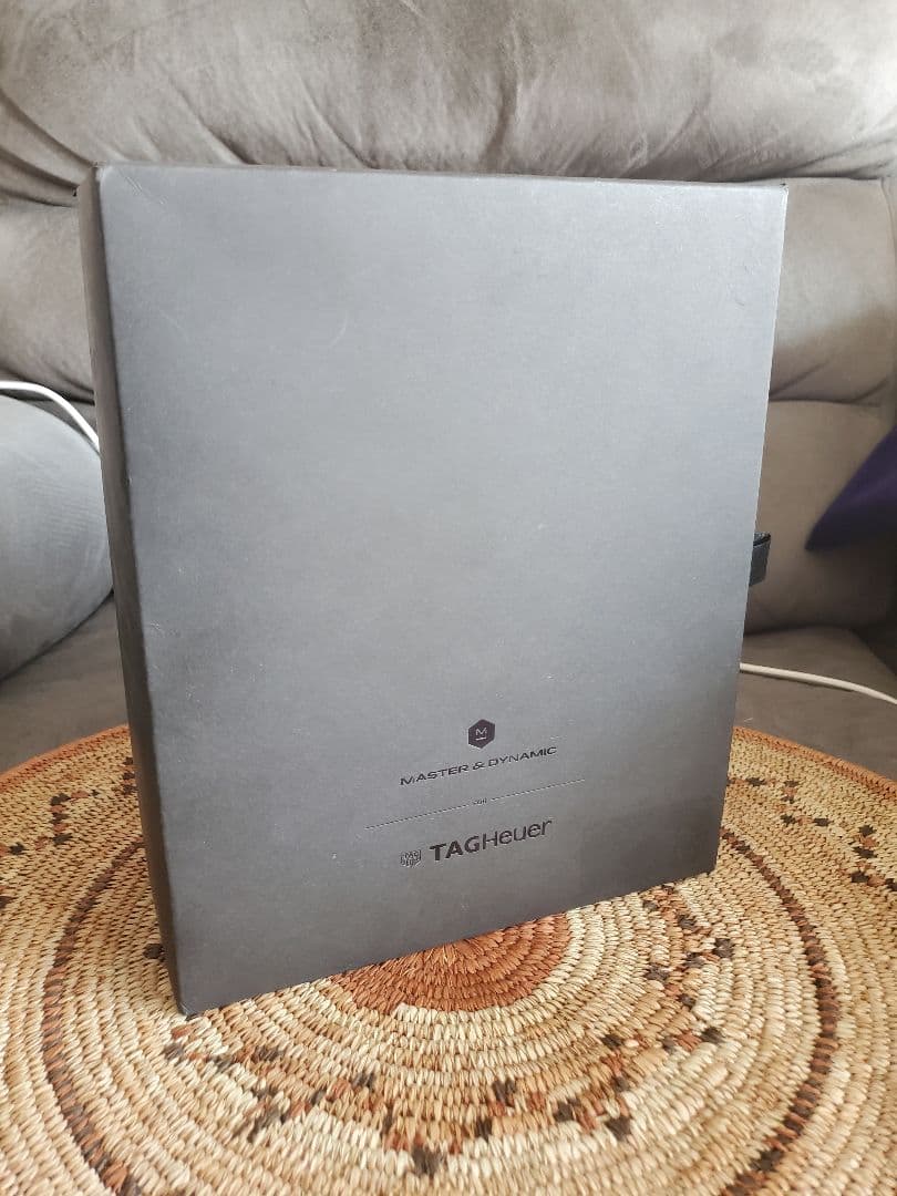 Master & Dynamic MW60 (TAG Heuerコラボ限定品)