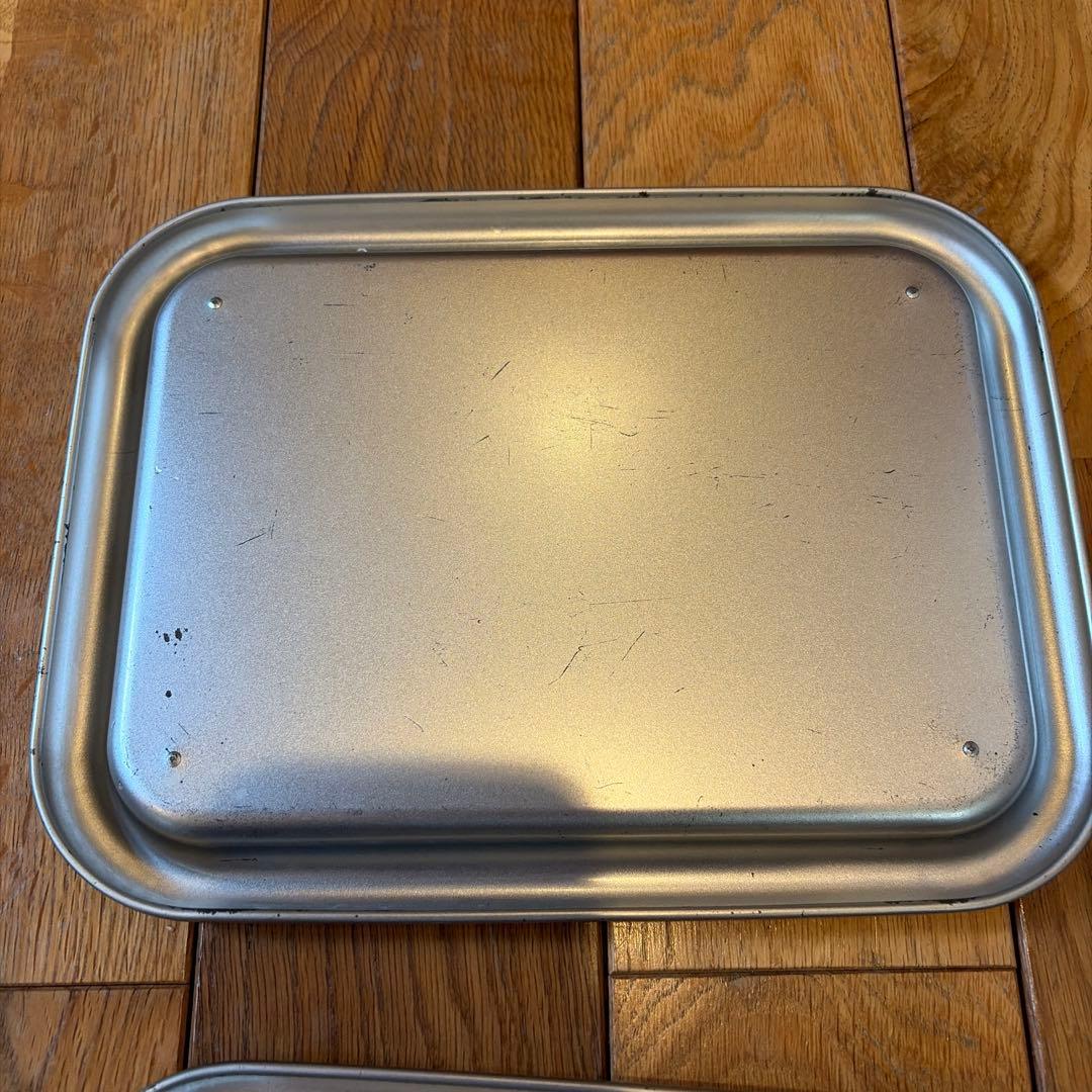 ミスタードーナツノベルティレトロデザイン金属製トレー2枚セット