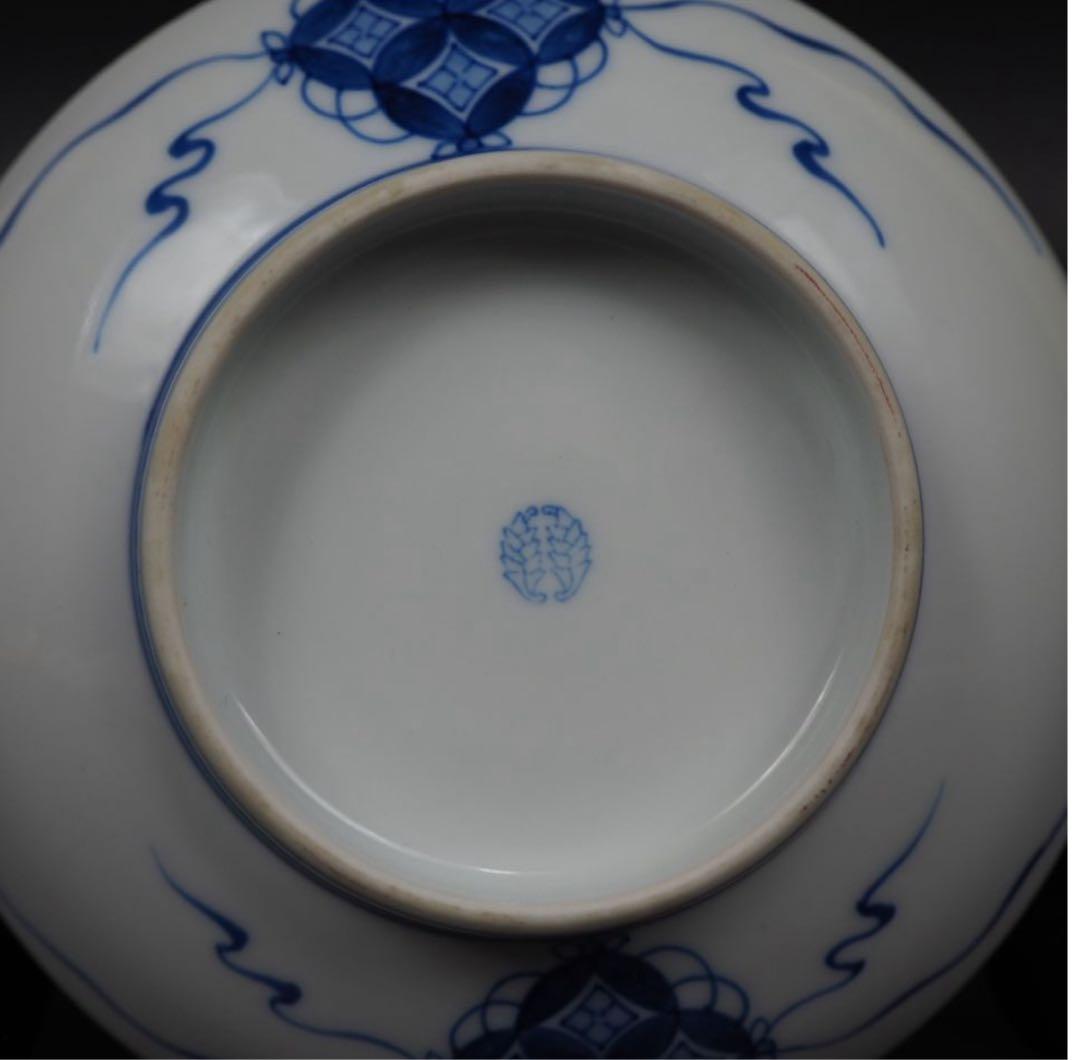 送料無料　鍋島御庭焼　江戸色鍋島 色絵桃紋皿　櫛高台 径約15cm