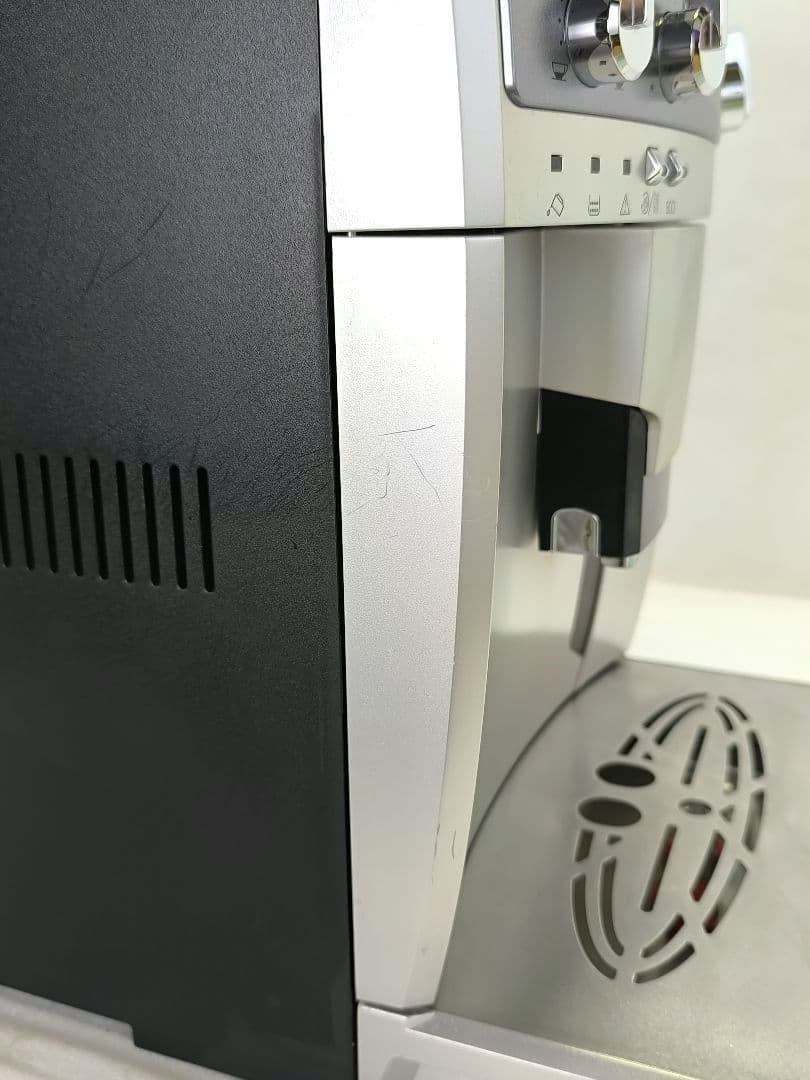 デロンギ　マグニフィカ　全自動エスプレッソマシン　ESAM03110　022