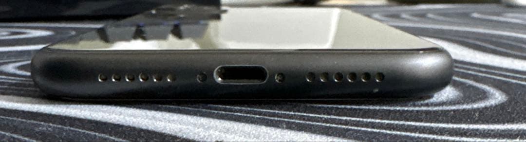 iPhone11 64GB ブラック 本体のみ