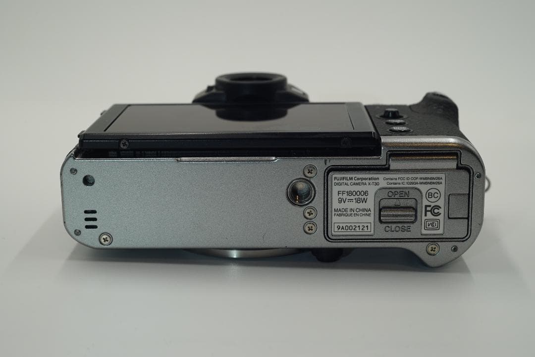 美品　FUJIFILM X-T30 XC16-50mmレンズ付き