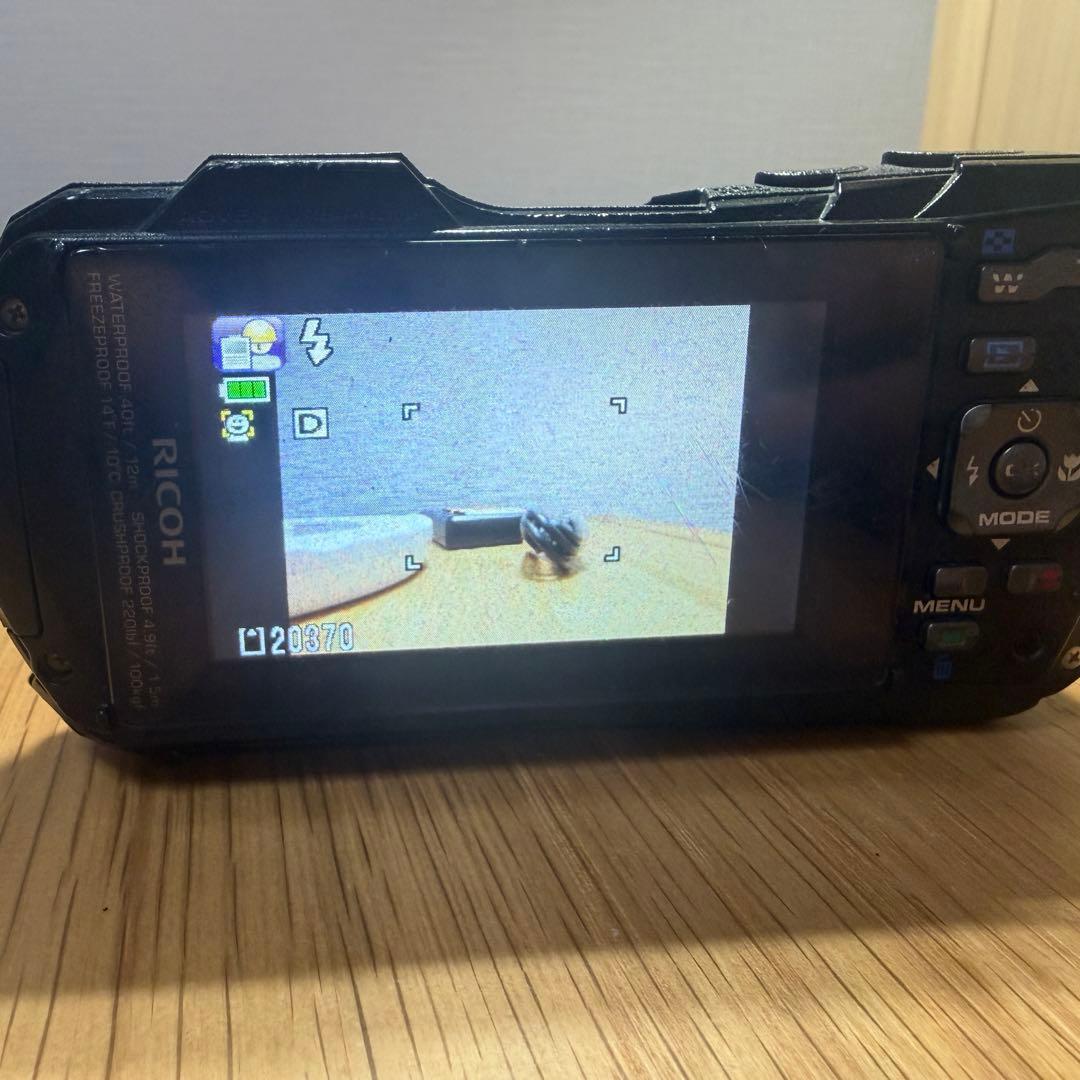 RICOH WG-30 防水デジタルカメラ 純正＋社外バッテリー計3個 充電器付