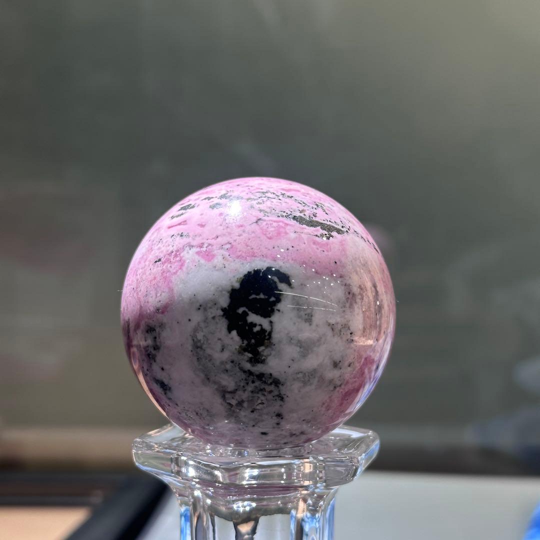 天然石 ロードナイトのスフィア　丸玉　置物G.140