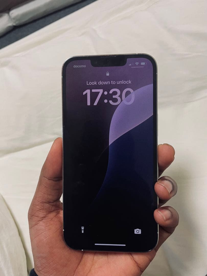 Apple iPhone 13 Pro シルバー 本体256gb