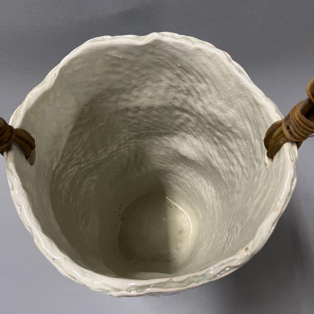 信楽焼つる付き傘立て  壷久郎窯作 高さ４５cm（陶器本体のみでつるは含まない）