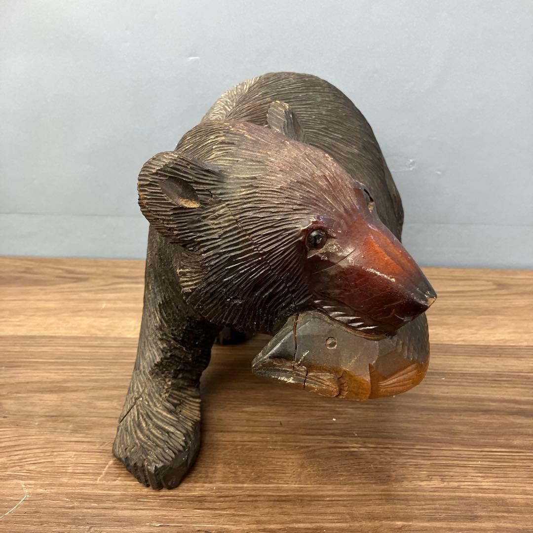 E-4 ③木彫りの熊 鮭背負い 置物 北海道 民芸品 アンティーク 木彫り 熊