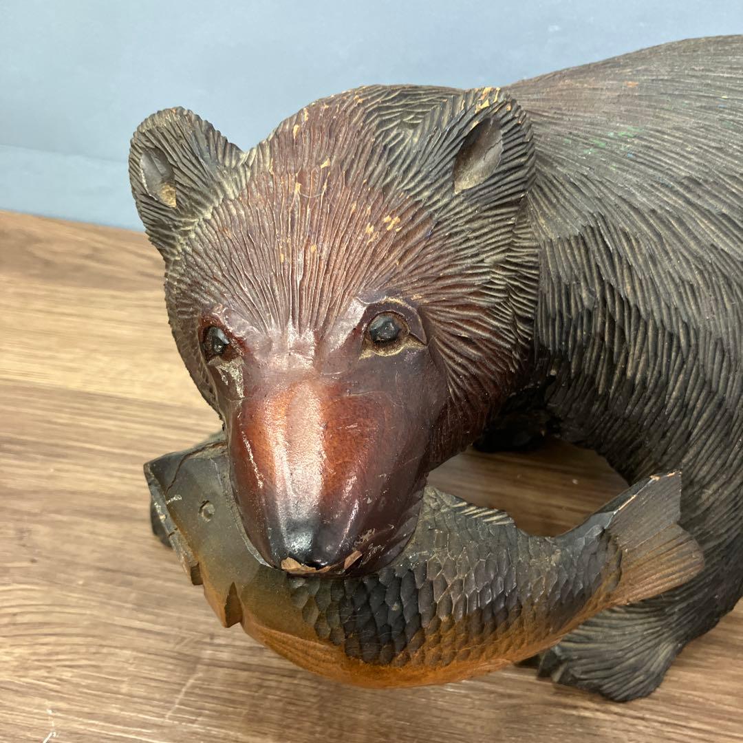 E-4 ③木彫りの熊 鮭背負い 置物 北海道 民芸品 アンティーク 木彫り 熊