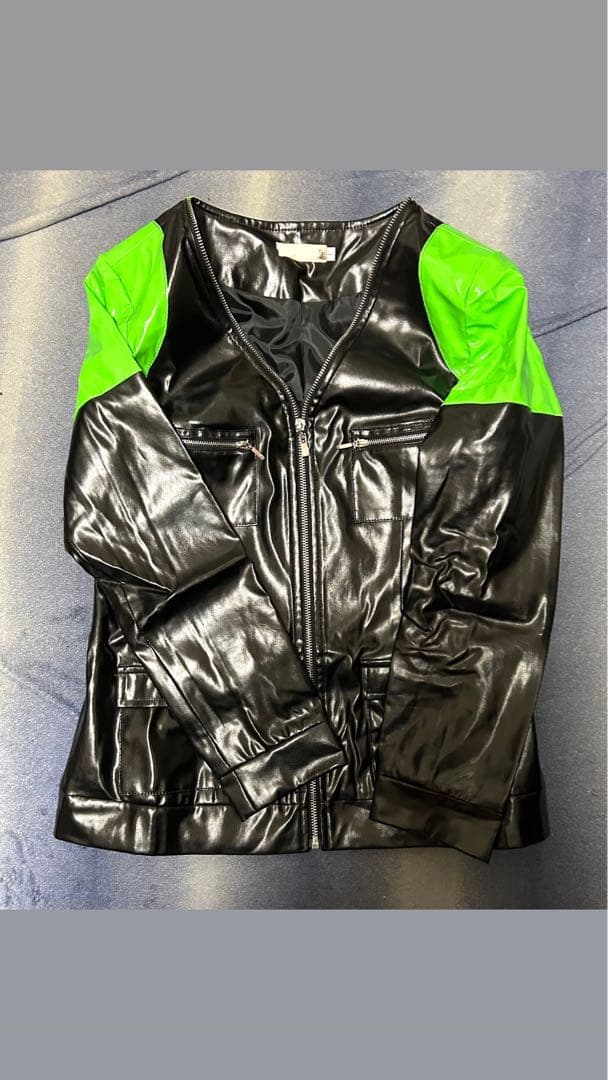 White Tails ワイテルズ　シャークんコスプレ衣装+小物　nmmn