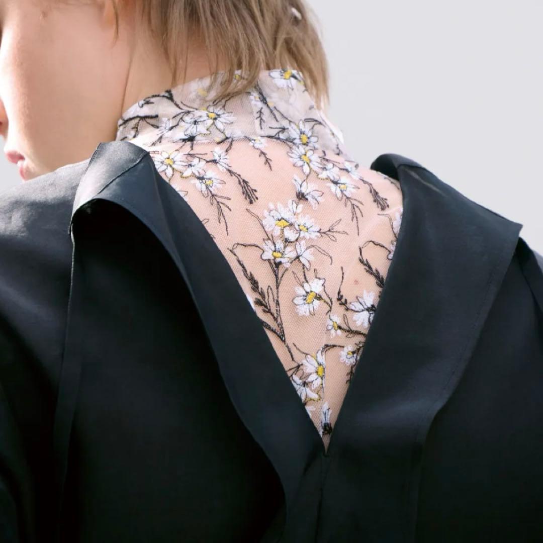 ブラミンク2025SPRING フラワーチュールレースリボンブラウス　38