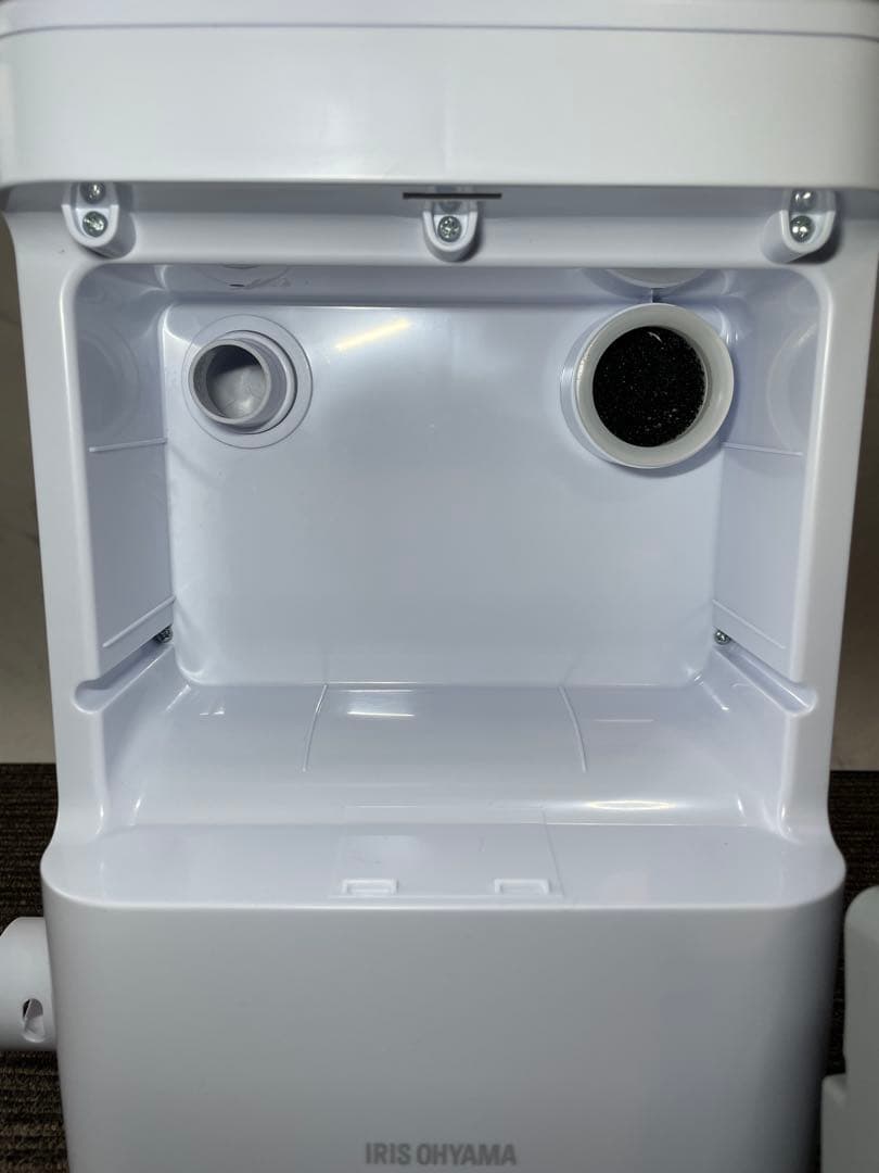 708極美品✨ アイリスオーヤマ リンサークリーナー 布団クリーナー コンパクト